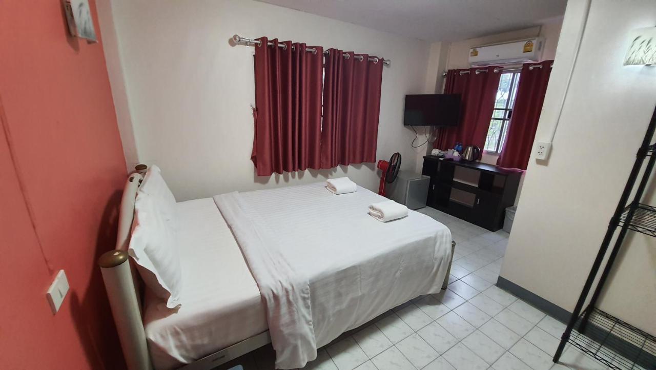D.D. Inn Beach Guesthouse Pattaya Εξωτερικό φωτογραφία