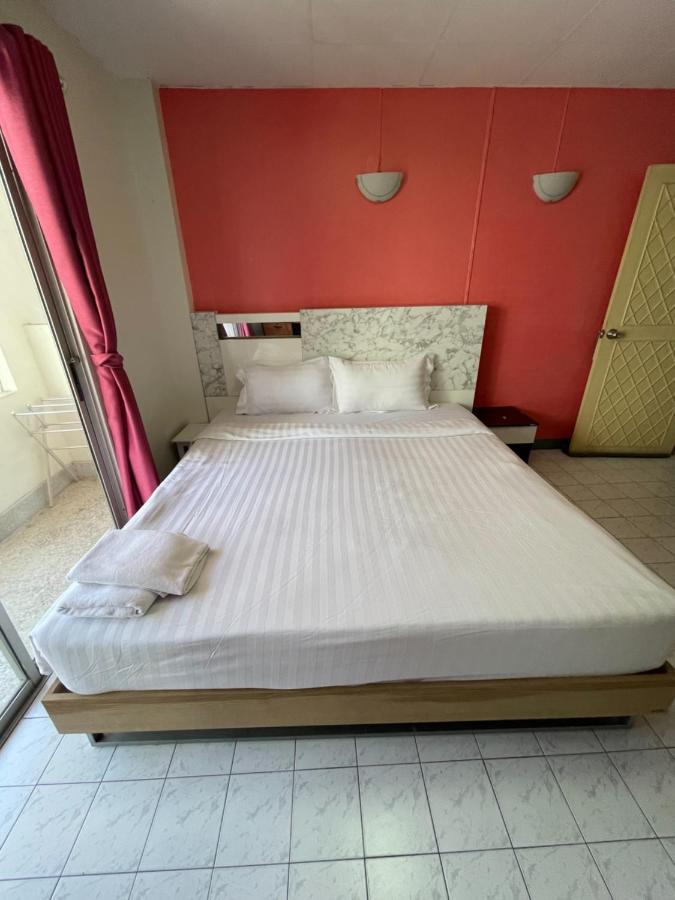 D.D. Inn Beach Guesthouse Pattaya Εξωτερικό φωτογραφία